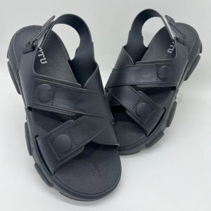 Yutu 9102-11 Sandal Wanita Selop Hak Tebal Kekinian / Sandal Gunung Karet Korean Style Trendy Merek Yutu Ukuran 37-41