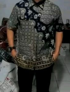 KEMEJA PRIA BATIK LENGAN PENDEK/KEMEJA BATIK PRIA MODERN LENGAN PENDEK