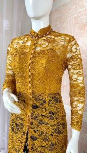 Atasan Kebaya Pesta Modern: Kebaya Brukat & Ibu Hajat