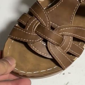 2026 Roman Spring Fashion Retro Cross-Strap WomenS Sandals With Stitching Lightweight Soft Sole Wedge Heel Comfortable WomenS Sandals