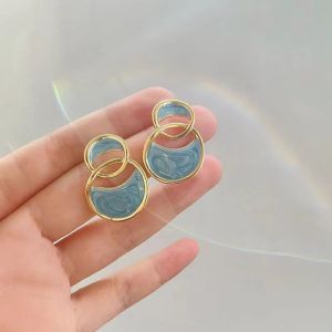Fashionable Ring Gift 新款镂空圆圈耳环高级感看海蓝色出游轻奢法式设计耳钉耳饰女批发