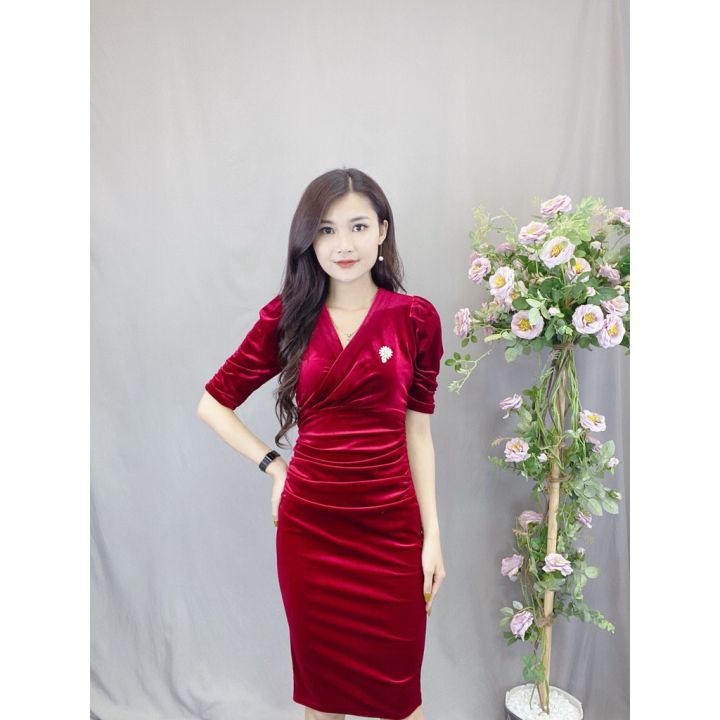 Đầm body xoè khoét eo noel tết màu đỏ dáng ngắn váy nữ kiểu phối ren đi dự  tiệc vải nhung g624