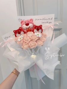 🇲🇾Ready Stock Soap Rose Flower Bouquet Loopy/Lotso/Winnie The Pooh Bouquet