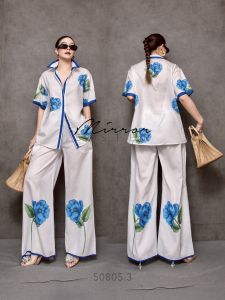 ชุดเซ็ตเสื้อเชิ้ตแขนสั้นคู่กางเกงขายาว พิมพ์ลายดอกไม้ไซส์ใหญ่โตทั้งชุด มีดีเทลเดินขอบ ตัดกรอบเสื้อและปลายขากางเกง เนื้อผ้าใส่สบาย ลายสวยดอกฉ่ำสดใส ให้ความรู้สึกมั่นใจ สง่างาม ต้องมีใส่ง่ายใส่ได้บ่อยsetเดียวจบ สวยทุกสี..!! ✔️กางเกงสม็อครอบเอว กระเป๋าข้าง