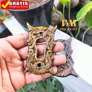 Tutup Lubang Kunci Kuningan Antik 2 pcs Motif Daun Ukir Lubang Kunci Pintu
