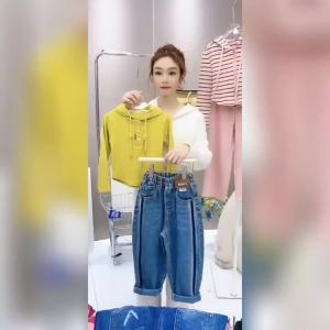 ชุดฤดูใบไม้ผลิและฤดูใบไม้ร่วงสำหรับเด็กผู้หญิง 2025 เสื้อสเวตเตอร์มีฮู้ดอินเทรนด์ใหม่กางเกงขากว้างสไตล์เกาหลีเสื้อตัวในสำหรับเด็กใส่ด้านนอกสองชุด