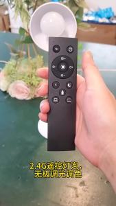 Intelligence 2.4g Remote Control Wide Voltage Three-Color Temperature Bulb with Stepless Dimming and Color Adjustment led Bulb Socket e26