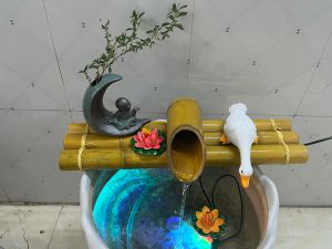 thác nước tiểu cảnh bằng tre đẹp_thác nước mini trang trí