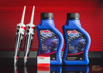 น้ำมันเครื่อง SPEED OIL จัดเซ็ตสำหรับ XMAX300 น้ำมันสังเคราะห์ 100% ราคาเริ่มต้นชุดละ 500฿