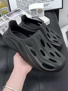 MenS Summer Outdoor Clogs 2026 New Model Non-Slip Odor-Resistant Beach Sports Driving Breathable Eva Sandals For Men