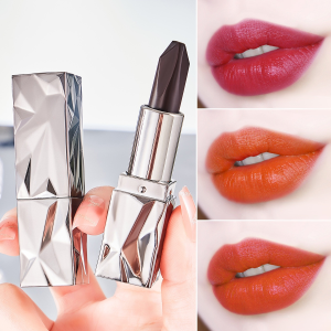 ลิปสติกสามสี ลิปสติกเนื้อแมท ลิปสติกแฟชั่นไม่ติด