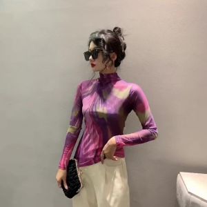 Ammin 2024 mùa xuân và mùa thu Đơn Giản Bán cổ cao Hình Học dài tay in họa tiết T-Shirt Phụ Nữ phong cách Hàn Quốc R Định Vị nhuộm kiểu cột thắt in graffiti Lưới Phồng Tay Áo Giản Dị thanh lịch ngoại cỡ Áo