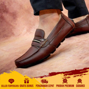 DOLCIMOD - Sepatu Pantofel Pria Kulit Sapi Formal Slip On Loafers Moccasin Crocodile Acara Resmi Kerja Kuliah Kondangan Spatu Bustong Pesta Casual Terbaru Yongki Komaladi Crocodile Fladeo Terlaris Murah Terbaru
