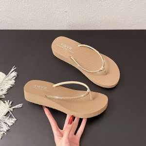 [Free Shipping] Korean-Style Light Luxury Ladies Beach Flip-Flops With Heavy-Duty Rhinestones 4.5Cm High Wedge Heel Soft Sole And Non-Slip Design