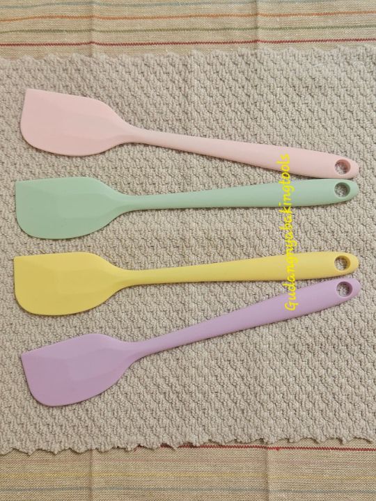 Spatula%20Silikon%20Pengaduk%20Silikon%20Food%20Grade%20Aduk%20Sodet%20Sutil%20Adonan%20Oles%20kue%20Medan%20-%20Image%202