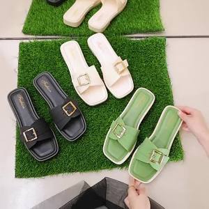 [Free Shipping] Fashion Slippers For Women Summer Outdoor Non-Slip Beach Shoes New Square Buckle Flat Casual Sandals