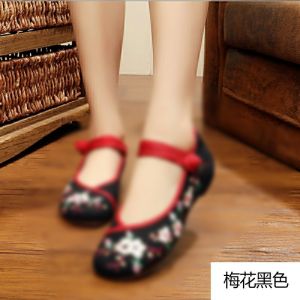 [Free Shipping] Small Plum Blossom Hanfu With Chinese-Style Retro Embroidery Inner-Heightening Ancient Costume Embroidered Cloth Shoes Square Dance Shoes For Women
