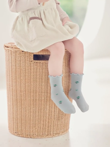 Ruffle cạnh bông vớ dài đến đầu gối Crochet cô bé tất ấm dày mùa đông thoáng khí vớ trẻ em Hàng dệt kim làm ấm chân