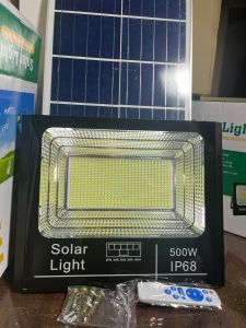 Đèn Pha Năng Lượng Mặt Trời 500W Vỏ Nhôm Hàng Cao Cấp chống nước Bảo hành 3 năm đổi mới trong 6 tháng