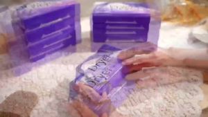 PL [AuraLayor] Scented Dryer Sheets 40 Count Long Lasting Freshness Reduce Static Cling Perfect for Home Laundromat Use new