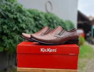 Kickers Pantopel Kulit Asli Hitam Kulit Asli Gaya Bisnis Size EU:43