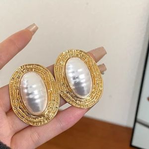 GAOSU Vintage Oval Metal Pearl Earrings Imitation Gold Geometric Exaggerated Earrings Personality Ruffled Stripes Large Stud Earrings Women Jewelry