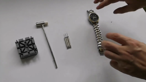 Heavy Duty Plastic Watch Mounting Stand Secure Tool For Efficient Timepiece Repairs Watch Band Repair Support Holder