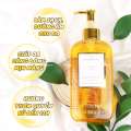 Sữa tắm trắng da hương nước hoa coco Mademoiselle 350ml. 