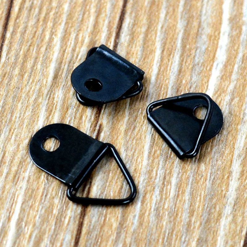Ruidee 100 Pcs Triangle Ring Picture Hangers, Black Metal, Screw-In Fasteners For Hanging Photos, Frames, Paintings, Mirrors, Artwork