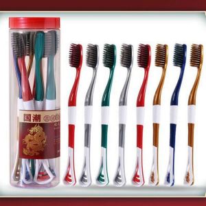 Hộp 8 Chiếc Bàn Chải Đánh Răng Siêu Mềm Kèm Cạo Lưỡi