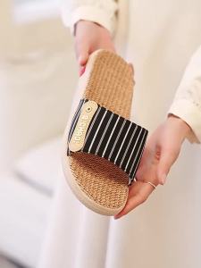 Cloud Couple Summer Linen Slippers For Women Minimalist Style High-End Feel Home Use All-Season Non-Slip Thick-Soled Fashionable Home Slippers For Men