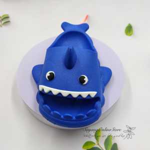 READY STOCK Kasut Selipar budak lelaki perempuan ikan YU Cartoon Baby Shark Slippers Hot tiktok sandal quality 新款鲨鱼凉拖