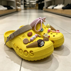 Crocs Bánh kem ốc quế Baia nổi bật 3D diy Dép lỗ đôi nam nữ chống trượt dễ thương dễ phối đồ có hoa trang trí tháo rời.