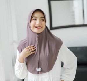 KENAN-HIJAB BERGO KENAN/ ABINA INSTAN ( PED TEBAL ) SIZE M / LMATT JERSEY