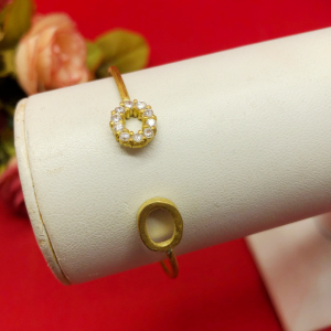 กำไล C งานดิบทองเหลืองลายโอฝังเพชร  ฟรีไซส์ งานแฟชั่น ปรับขนาดได้ งานดิบไม่ได้ชุบ ทองเหลืองโบราณ ใส่อาบน้ำได้ พร้อมส่ง