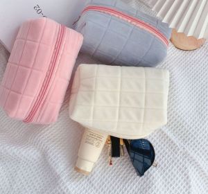 Flashee Tempat Pensil Bulu Soft Kotak Pencil Case Simple Cosmetic Bag Tas Kosmetik Pouch Makeup