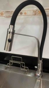 Vòi rửa chén nóng lạnh dây rút