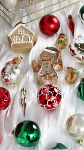 74ชิ้นเครื่องประดับแบบแขวนลูกบอลประดับต้นคริสต์มาสของประดับคริสตร์มาสสำหรับต้นไม้ต้นไม้ต้นไม้ Mantels เสากลางงานเลี้ยงวันหยุดฤดูหนาว