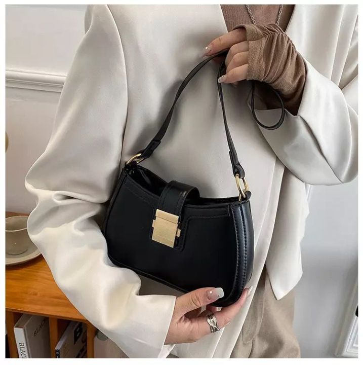 disesuaikan dengan fashion wanita kolam warna solid tiga potong kulit tas tangan tukang pos