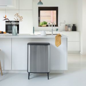 Brabantia ถังขยะ สแตนเลสแบบกด บราบันเทีย รุ่นทรงสี่เหลี่ยม60 ลิตร ขนาด1ช่อง BO Touch Bin with 1 Inner Bucket 60 litre.