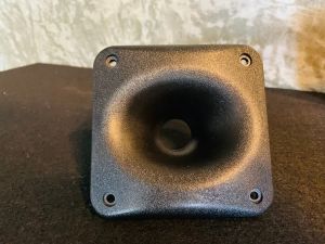 ปากฮอร์นเสียงแหลม ปากฮอร์น แบบเกลียว