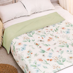 1Pc 150x110cm Baby Summer QuiltSummer Cool Comforter for Children Silky Smooth and Breathable Blanket Sleeping Nap Quilt