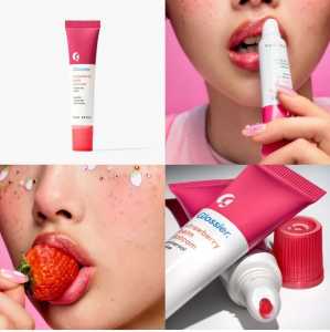 Glossier Balm Dotcom Lip Balm in Strawberry (0.5 fl oz / 15 ml)