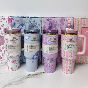 【Gift Set】40oz StanleyTumbler EDITION Water Bottle Tumbler with Straw Cap Christmas and New Year gifts