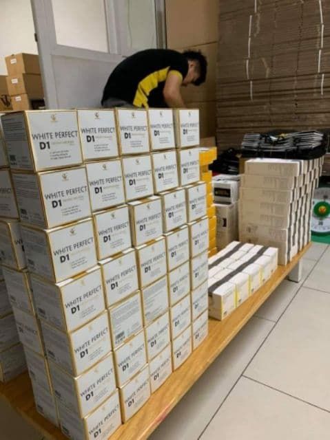 Kem%20Top%20White%20D1%20M%E1%BA%ABu%20M%E1%BB%9Bi%202021%20T%C3%A1i%20T%E1%BA%A1o%20M%E1%BA%A1nh%20Hi%E1%BB%87u%20Qu%E1%BA%A3%20G%E1%BA%A5p%205%20L%E1%BA%A7n%20D%C6%B0%E1%BB%A1ng%20Tr%E1%BA%AFng%20Da%20Tr%E1%BB%8B%20N%C3%A1m%20T%C3%A0n%20Nhang%20-%20Image%205