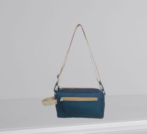 Tas Selempang Pouchbag Handbag pria murah/tas jalan santai/tas selempang dokumen mini modern tas 20 ribuan tas anak perempuan kecil tas selempang pria tas selempang terbaru 2021 import distro tas selempang pria waterproof import tas pinggang laki-laki