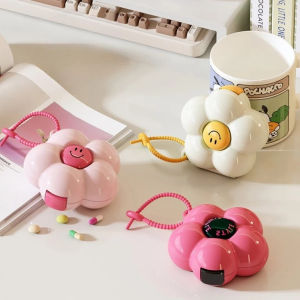 Hộp Chia Thuốc 6 Ngăn Hình Hoa Cute Mini Có Dây Móc – Đựng Thuốc Trang Sức Tiện Mang Du Lịch