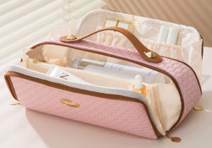 【Fast delivery】Largecapacity cosmetic bag