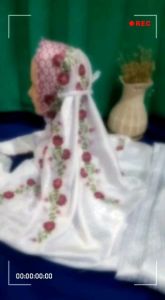 (COD) Mukena Sutera Bulgari Ukuran Dewasa Terusan/Lajuran Motif Bordir Bunga Rambat Almond Cantik