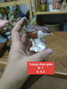 Tượng gốm và composite hình chim hàng Âu